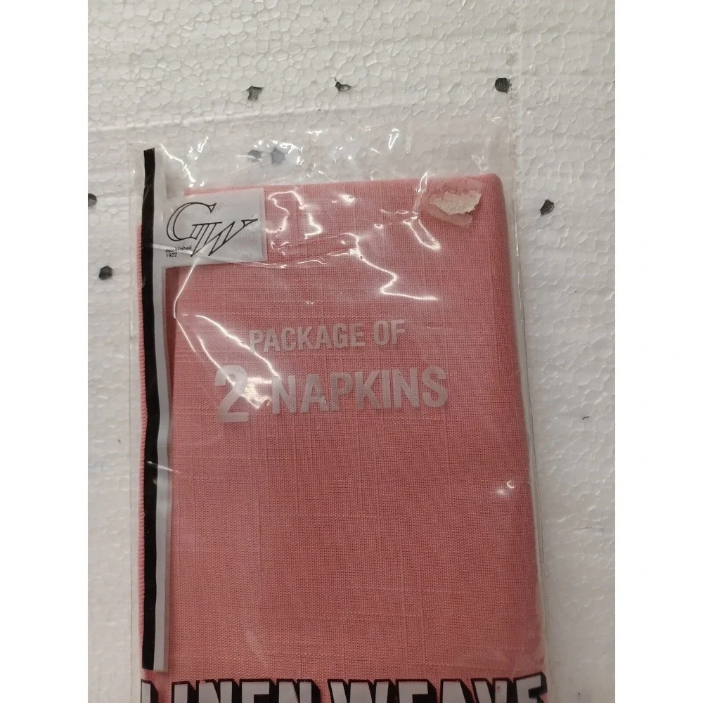 GW Linen Weave Fabric 17'x17' pair of Napkins NOS Vintage Pink